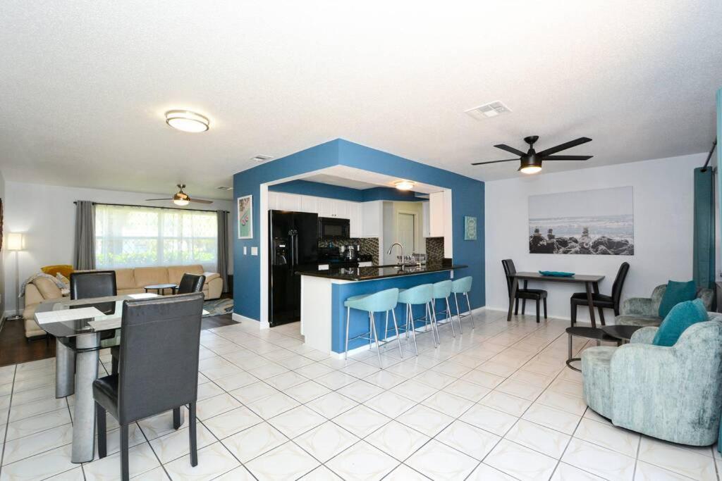 Cozy, Fido-Friendly Pool Home Just 4 Miles To The Beach! Venice Exterior photo