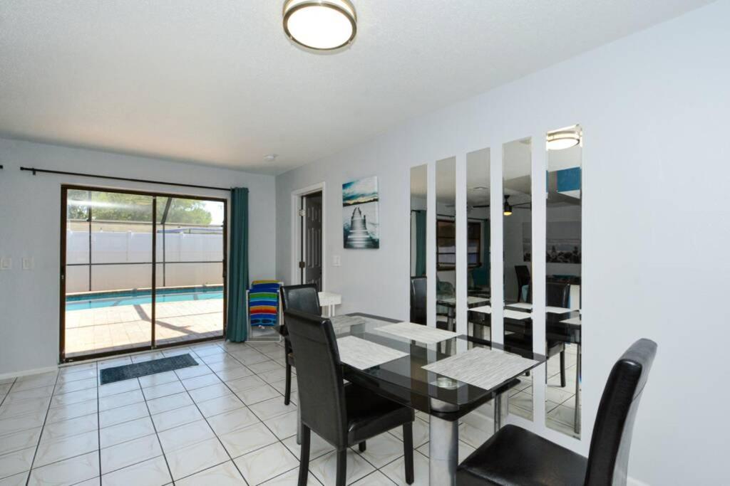 Cozy, Fido-Friendly Pool Home Just 4 Miles To The Beach! Venice Exterior photo