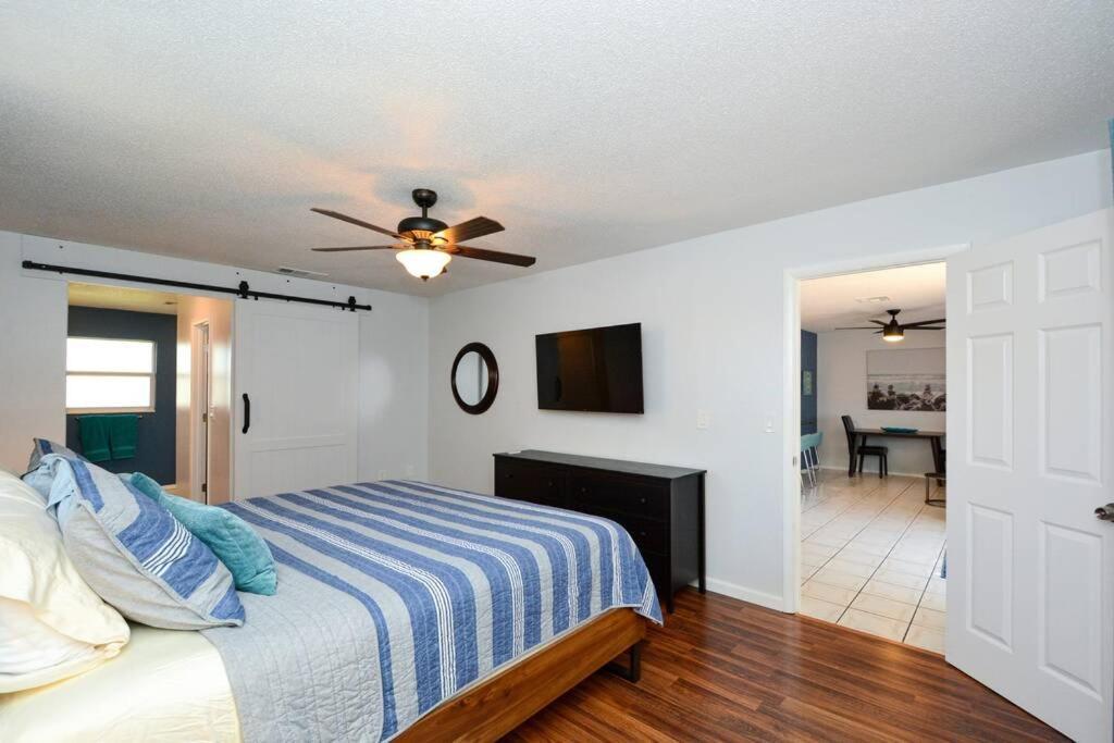 Cozy, Fido-Friendly Pool Home Just 4 Miles To The Beach! Venice Exterior photo